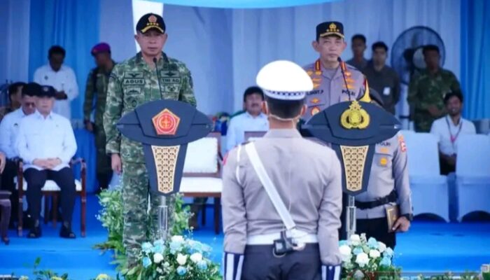 Panglima TNI dan Kapolri Pimpin Apel Gelar Pasukan Operasi Ketupat 2026 di Monas
