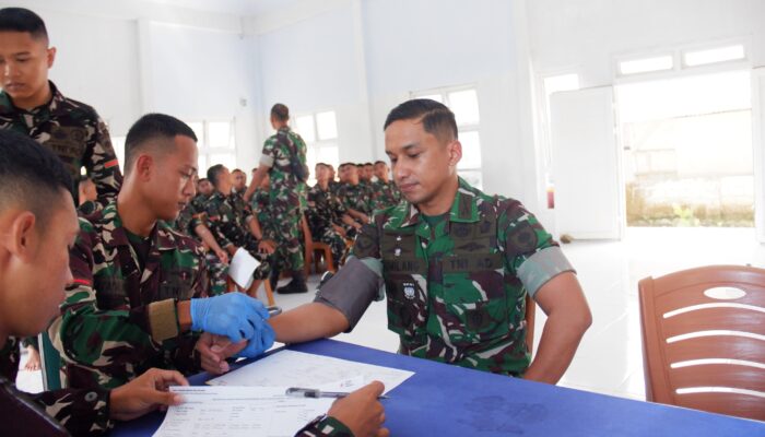 Gandeng PMI Buton, Yonif TP 870/SW Gelar Penyuluhan Kesehatan dan Donor Darah