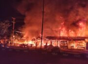 Breaking News..!! 30 Kios Pedagang Ludes Di Pasar Bungur Kabupaten Bungo Dilahap Si Jago Merah