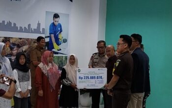 Kapolres Bungo Diwakilkan oleh Kabag SDM Hadiri Peringatan Hari Buruh Internasional Tahun 2026