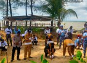 Sinergi TNI-Polri dan Warga di Pantai Jalasera, 80 Bibit Mangrove Ditanam Demi Kelestarian Pesisir