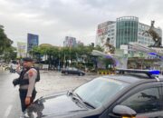 Hadir di Tengah Masyarakat, Sat Samapta Polresta Balikpapan Jaga Kelancaran Arus Weekend di Kawasan BSB