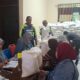 Kawal Bantuan Pangan Untuk Warga Prasejahtra, Bhabinkamtibmas Manggar Pastikan Penyaluran Tepat Sasaran