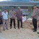 Sambut HUT Bhayangkara ke-80, Polsek  Balikpapan Timur Salurkan Bantuan Sembako untuk Warga Prasejahtera di Lamaruu
