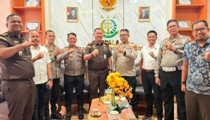 Perkuat Sinergi Penegakan Hukum, Kapolres Buton Tengah Jalin Silaturahmi dengan Kajari Buton