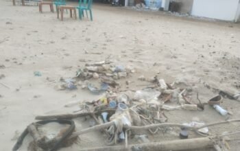 Pantai Nusantara Manggar Diterpa Persoalan Sampah, Pengunjung Soroti Pengelolaan Kebersihan