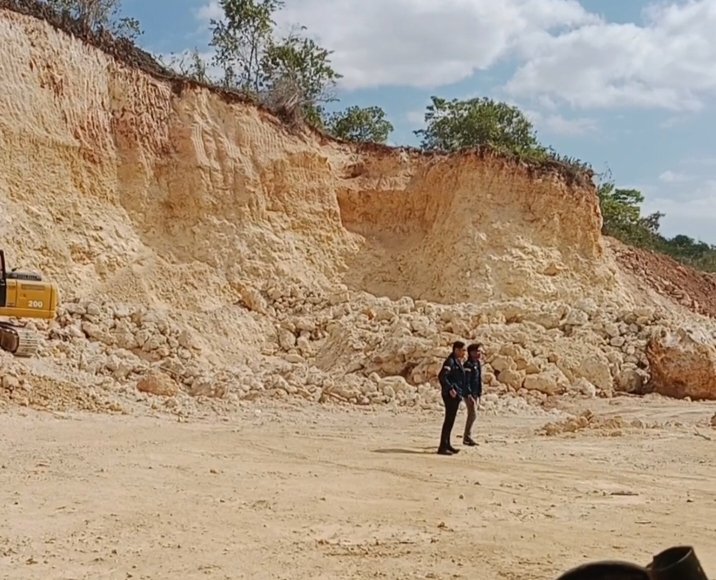 Galian C yang Ada Dikelurahan Waborobo Kecamatan Betoambari saat Dikunjungi Dari Anggota Reseres Polres Baubau